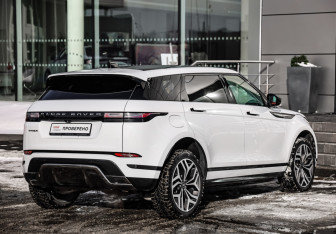 Подержанный автомобиль Land Rover Range Rover Evoque 2024 года (7 фото)