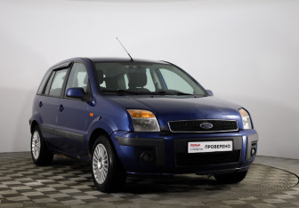 Подержанный автомобиль Ford Fusion 2008 года (3 фото)