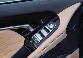 Подержанный автомобиль Voyah Free 2023 года (27 фото)