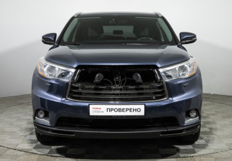 Подержанный автомобиль Toyota Highlander 2014 года (2 фото)
