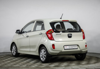 Подержанный автомобиль Kia Picanto 2011 года (7 фото)