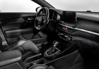 Подержанный автомобиль Kia Cerato Sedan 2020 года (13 фото)