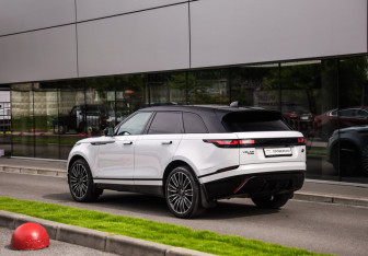 Подержанный автомобиль Land Rover Range Rover Velar 2019 года (8 фото)