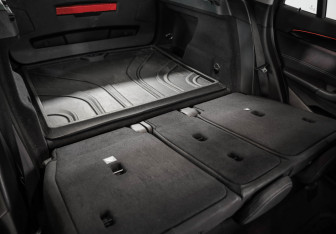 Подержанный автомобиль BMW X1 2017 года (32 фото)