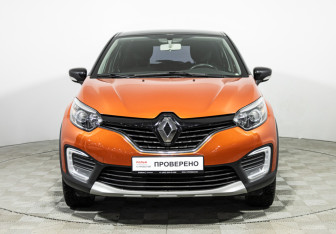 Подержанный автомобиль Renault Kaptur 2016 года (2 фото)