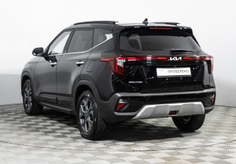 Подержанный автомобиль Kia Seltos 2023 года (7 фото)