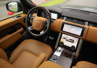 Подержанный автомобиль Land Rover Range Rover 2018 года (10 фото)