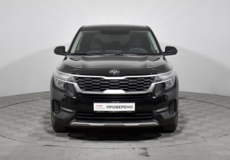 Подержанный автомобиль Kia Seltos 2021 года (2 фото)