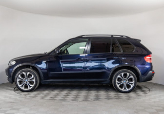 Подержанный автомобиль BMW X5 2008 года (8 фото)