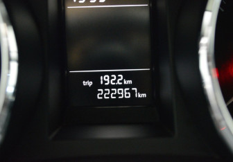 Подержанный автомобиль Skoda Yeti 2014 года (15 фото)