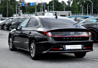 Подержанный автомобиль Hyundai Sonata 2019 года (5 фото)
