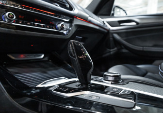 Подержанный автомобиль BMW X3 2018 года (18 фото)