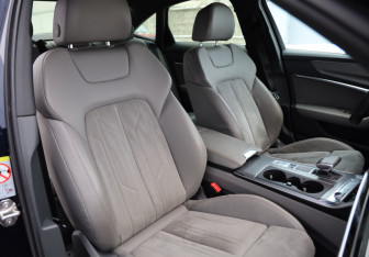 Подержанный автомобиль Audi A6 Sedan 2018 года (26 фото)