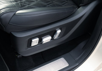 Подержанный автомобиль Tank 500 2023 года (13 фото)