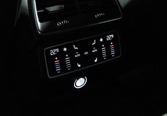 Подержанный автомобиль Audi A6 Sedan 2019 года (21 фото)