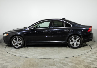 Подержанный автомобиль Volvo S80 2008 года (8 фото)