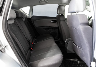 Подержанный автомобиль SEAT Leon Hatchback 2008 года (15 фото)