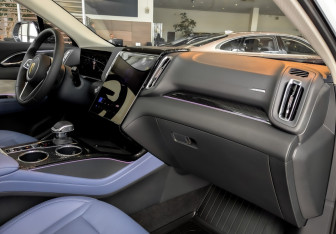 Новый Hongqi HS3 2025 (9 фото)