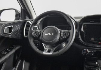 Подержанный автомобиль Kia Soul 2022 года (14 фото)
