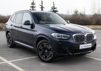 Подержанный автомобиль BMW X3 2021 года (6 фото)