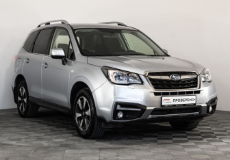 Подержанный автомобиль Subaru Forester Suv 2017 года (3 фото)