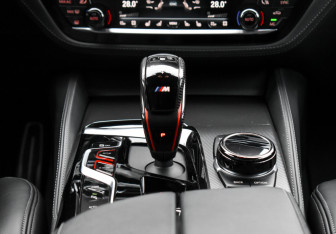 Подержанный автомобиль BMW M5 Sedan 2020 года (19 фото)