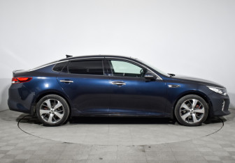 Подержанный автомобиль Kia Optima Sedan 2017 года (4 фото)
