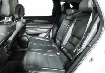 Подержанный автомобиль Renault Koleos 2018 года (10 фото)