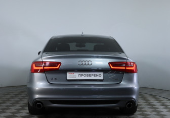 Подержанный автомобиль Audi A6 Sedan 2012 года (6 фото)