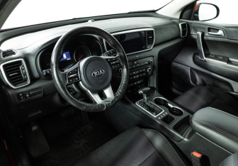Подержанный автомобиль Kia Sportage 2022 года (11 фото)