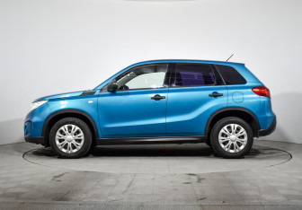 Подержанный автомобиль Suzuki Vitara 2016 года (8 фото)