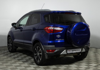 Подержанный автомобиль Ford EcoSport 2014 года (7 фото)