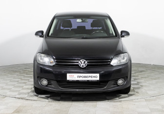 Подержанный автомобиль Volkswagen Golf Plus 2012 года (2 фото)