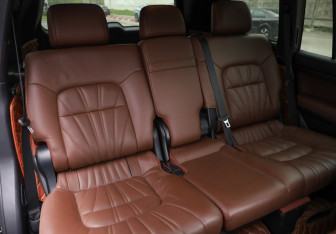 Подержанный автомобиль Toyota Land Cruiser Suv 2020 года (31 фото)