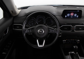 Подержанный автомобиль Mazda CX-5 2018 года (10 фото)