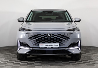 Подержанный автомобиль Changan UNI-K 2023 года (3 фото)