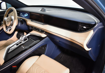 Подержанный автомобиль Voyah Free 2022 года (14 фото)