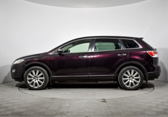 Подержанный автомобиль Mazda CX-9 2008 года (8 фото)