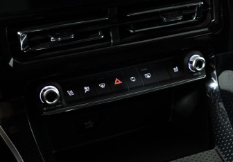 Подержанный автомобиль Haval M6 2023 года (17 фото)