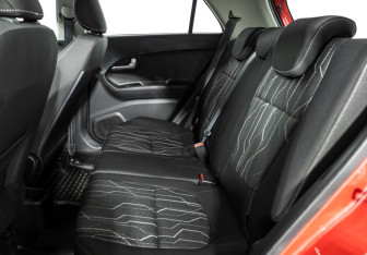 Подержанный автомобиль Kia Picanto 2014 года (10 фото)