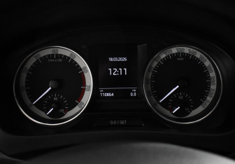 Подержанный автомобиль Skoda Rapid Liftback 2018 года (20 фото)