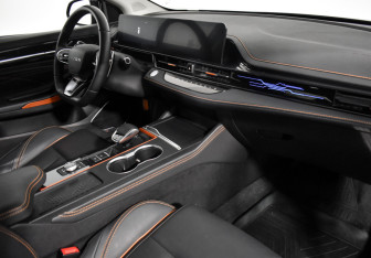 Подержанный автомобиль Omoda S5 GT 2023 года (12 фото)