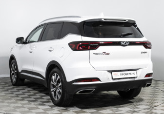 Подержанный автомобиль Chery Tiggo 7 Pro 2022 года (7 фото)