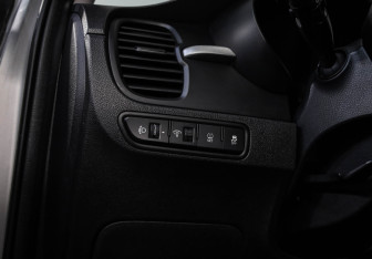 Подержанный автомобиль Kia Rio Hatchback 2019 года (17 фото)