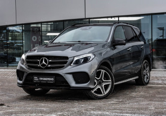 Подержанный автомобиль Mercedes-Benz GLE 2017 года (2 фото)