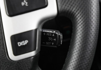 Подержанный автомобиль Toyota Land Cruiser Suv 2014 года (19 фото)