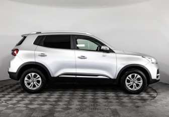 Подержанный автомобиль Chery Tiggo 4 2021 года (4 фото)