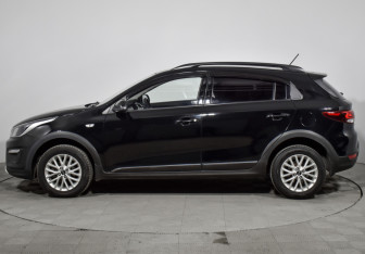 Подержанный автомобиль Kia Rio Hatchback 2019 года (8 фото)