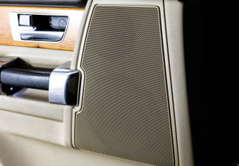 Подержанный автомобиль Land Rover Discovery 2011 года (27 фото)