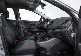 Подержанный автомобиль LADA (ВАЗ) Vesta Sedan 2018 года (19 фото)